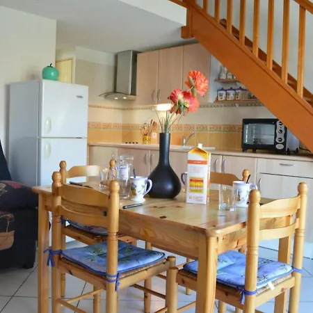 Maison Fleury-saint-pierre-la-mer, 3 Pieces, 6 Personnes - Fr-1-229d-583 Apartamento