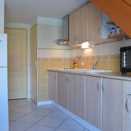 Apartamento Maison Fleury-saint-pierre-la-mer, 3 Pieces, 6 Personnes - Fr-1-229d-583
